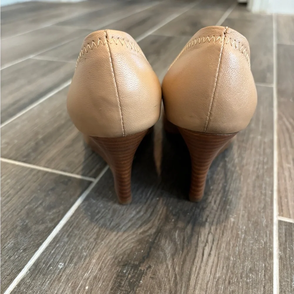 Tory Burch Leather Pumps - Picture 5 of 9